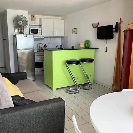 4 Pers, Baclon Vue Mer, 1 Chambre, Piscine + Parking, A 50m De La Mer Et Des Commerces - Ref Sav336h Apartment